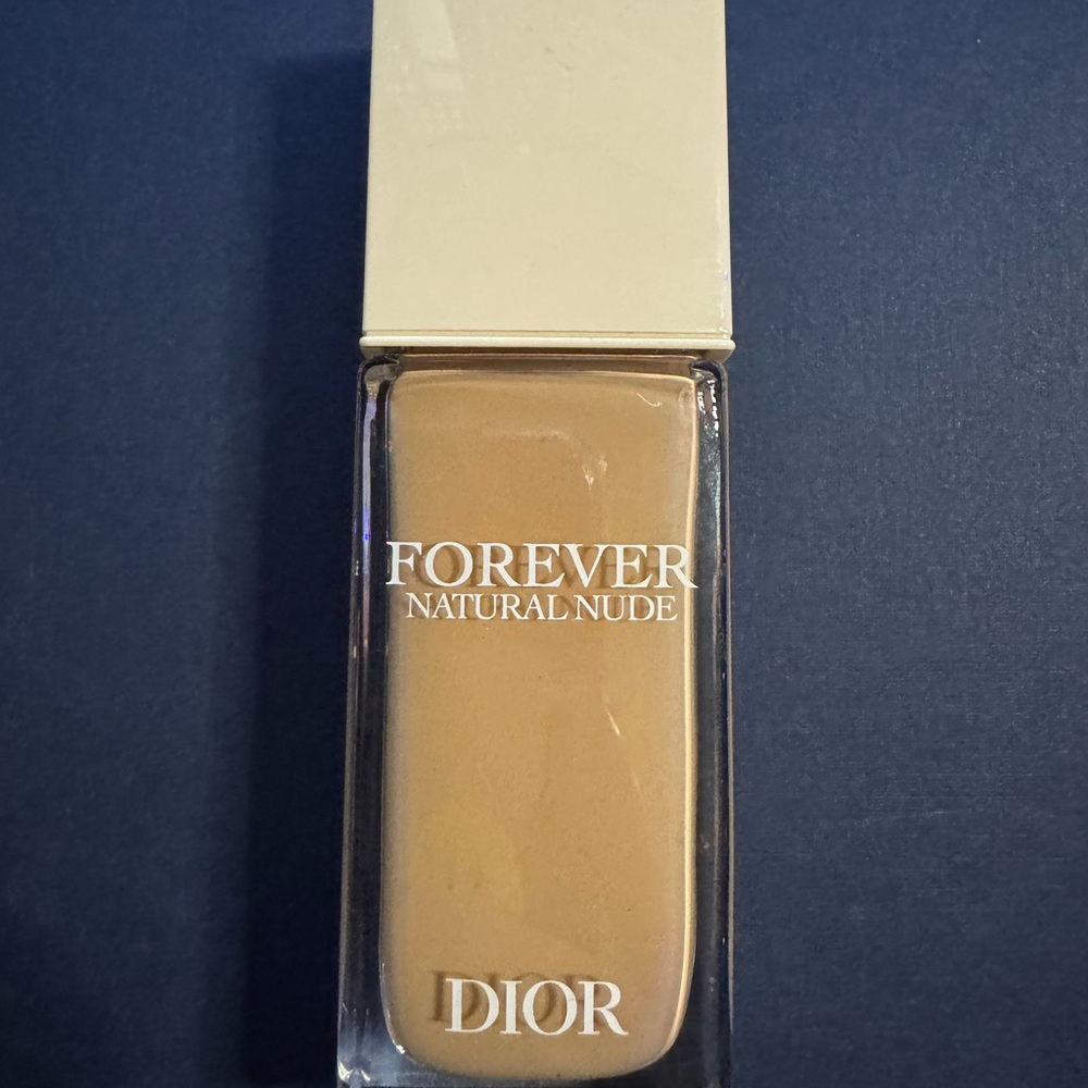 Dior Teint Perfection Naturelle Foundation in Tan